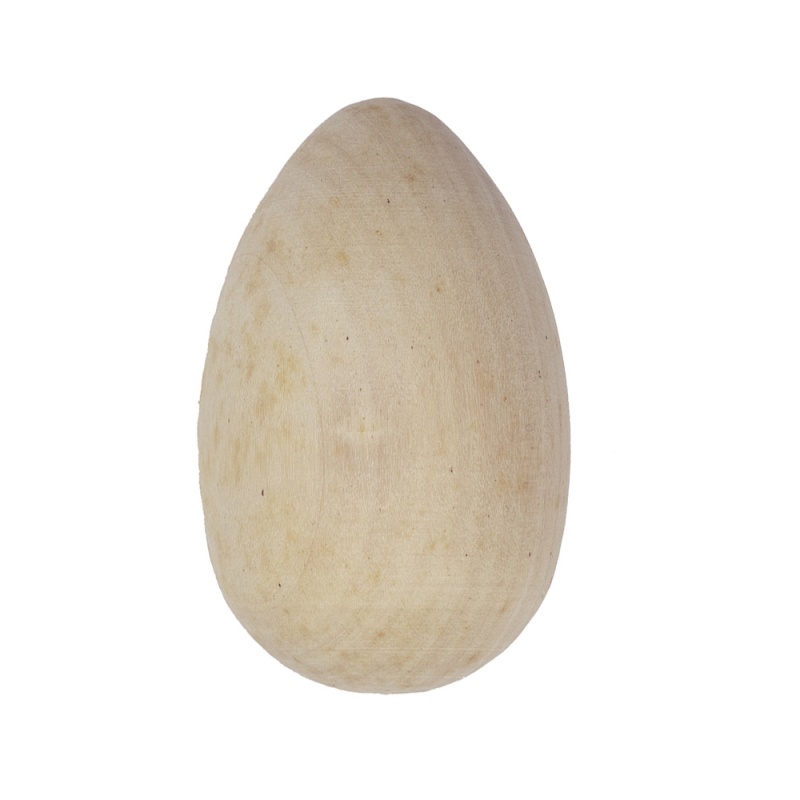 Drevené vajíčko je výborný základ na veľkonočné tvorenie. Či už radi zdobíte technikou bodkovanej mandaly, dekupážou a krakelom, či maľovaním a