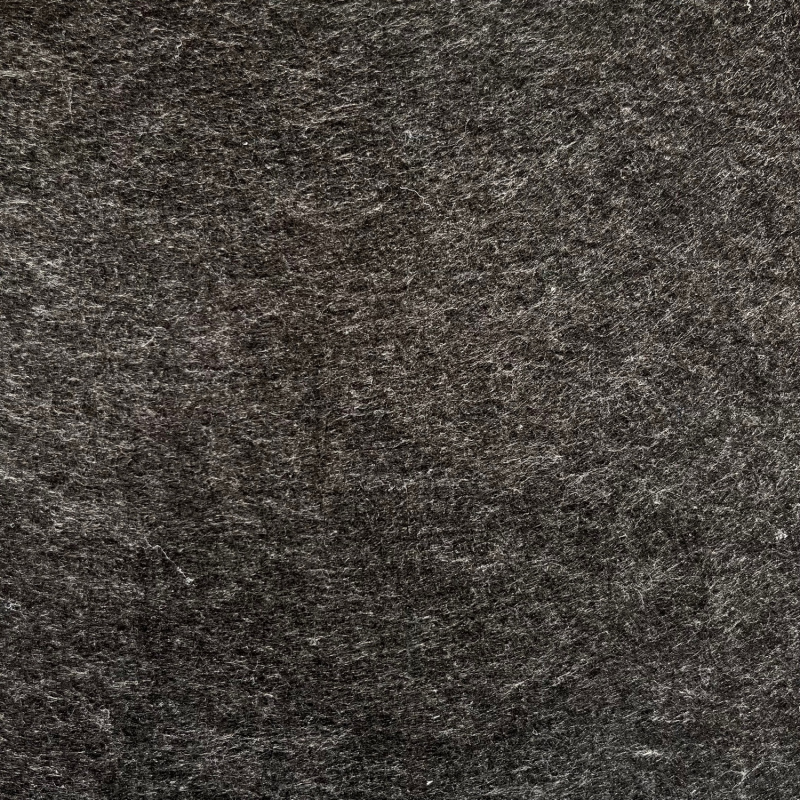 Filc hrúbky 3 mm je dekoračná, polovlnená plsť sa používa predovšetkým na dekoračné účely, na výrobu hračiek, bábik, ozdôb a dekorácií, ako v