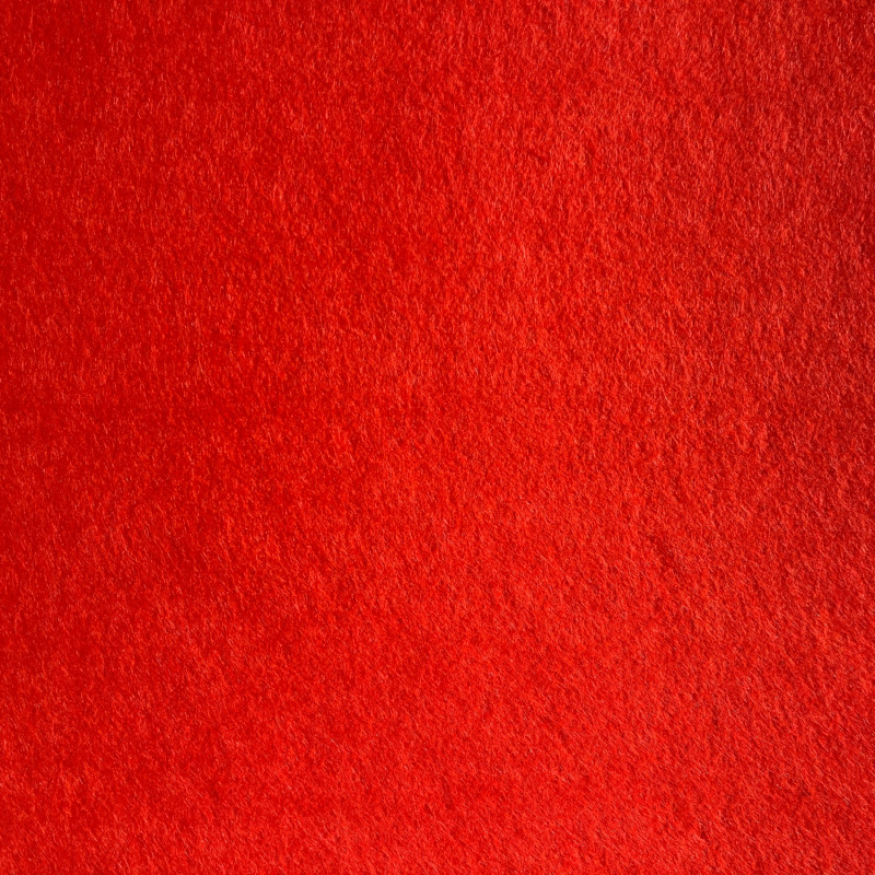 Filc hrúbky 3 mm je dekoračná, polovlnená plsť sa používa predovšetkým na dekoračné účely, na výrobu hračiek, bábik, ozdôb a dekorácií, ako v