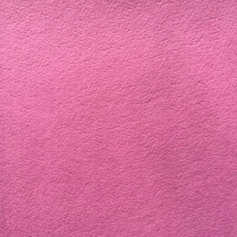 Filc hrúbky 3 mm je dekoračná, polovlnená plsť sa používa predovšetkým na dekoračné účely, na výrobu hračiek, bábik, ozdôb a dekorácií, ako v