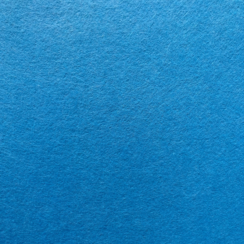 Filc hrúbky 3 mm je dekoračná, polovlnená plsť sa používa predovšetkým na dekoračné účely, na výrobu hračiek, bábik, ozdôb a dekorácií, ako v