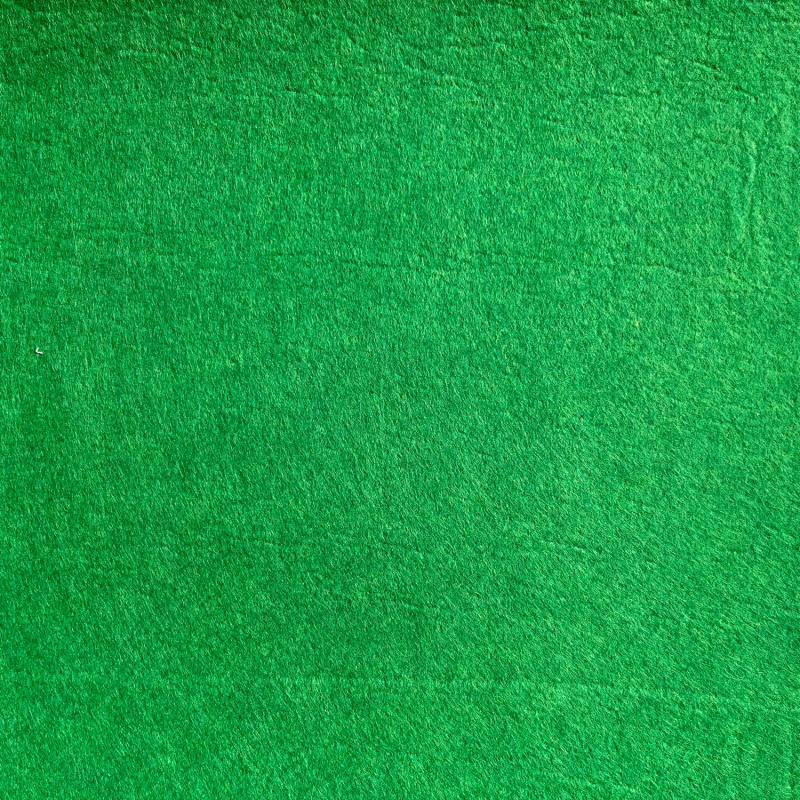 Filc hrúbky 3 mm je dekoračná, polovlnená plsť sa používa predovšetkým na dekoračné účely, na výrobu hračiek, bábik, ozdôb a dekorácií, ako v