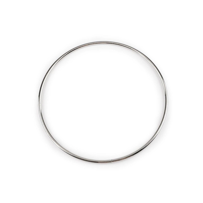 Kovový kruh využijete na výrobu lapačov snov a podobných dekorácií. Dá sa použiť aj pri výrobe kabeliek a tašiek ako ucho. Je pevný, v mieste spoja