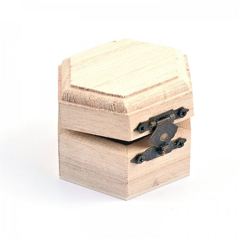 Krabička mini 6-uholníková je malá krabička na malé predmety, šperky a darčeky, ktoré cez vrchný výrez bude pekne vidieť. Odporúčame ju zvnútra v