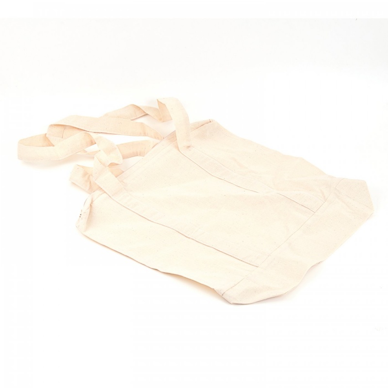 Plážová taška je zhotovená zo 100% bavlny. Má prírodnú bledú béžovú farbu. Možno ju ďalej dekorovať farbami na textil, batikovaním, linorytom na
