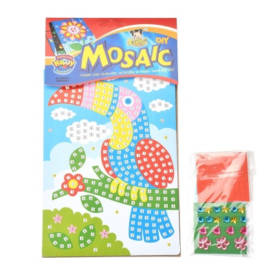 Penová mozaika, tukan
